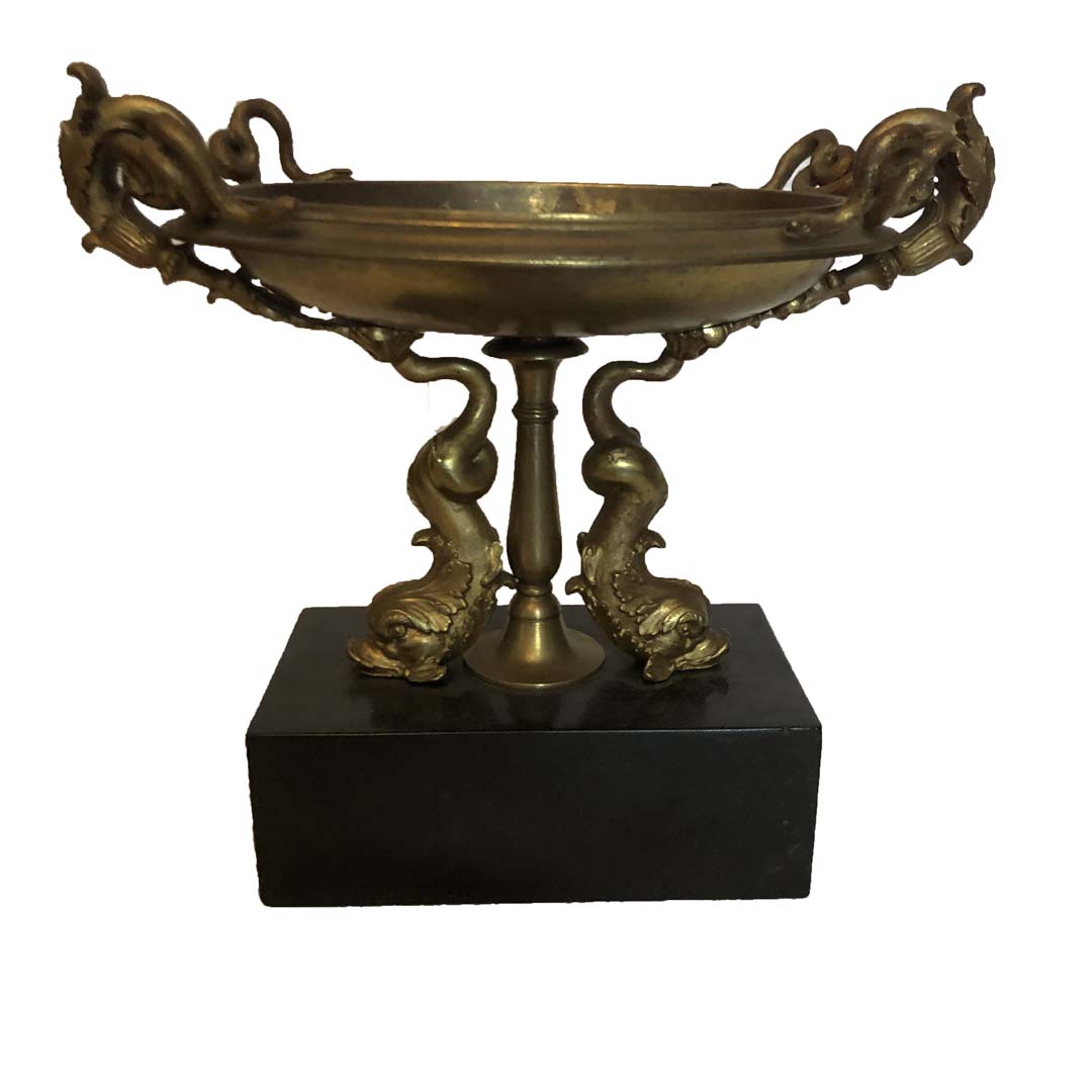 Coupe bronze sur socle de marbre noir