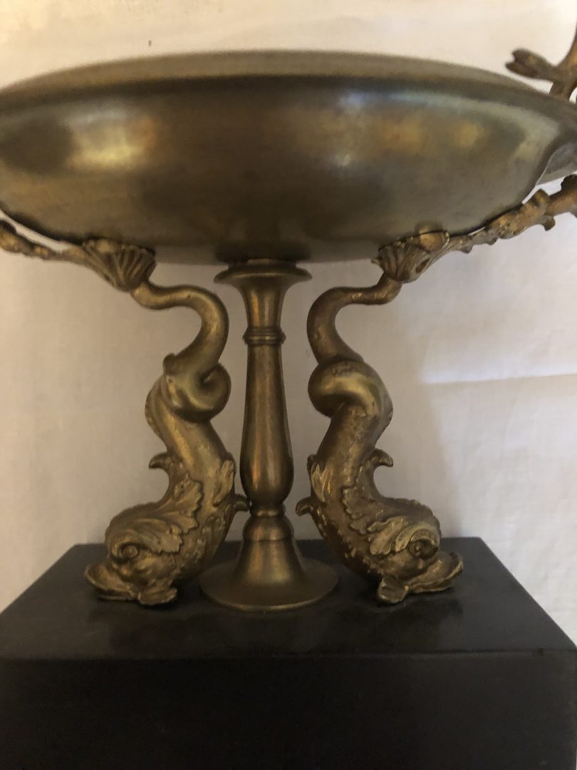 Coupe bronze sur socle de marbre noir – Image 3